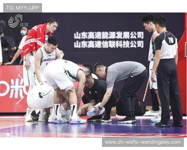 跨界运动中的韧带断裂风险与预防策略CBA与足球运动的对比与启示 跨界运动中的韧带断裂风险与预防策略CBA与足球运动的对比与启示